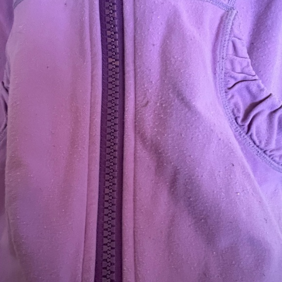 SOLD Lululemon In Stride Jacket with Hood - Picture 4 of 4